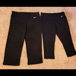 Nike Dri-Fit Women's Black Capri Leggings running yoga Size Medium 2 pairs
